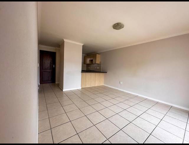 2 BEDROOM APARTMENT FOR SALE IN FAIRVIEW GOLF ESTATE